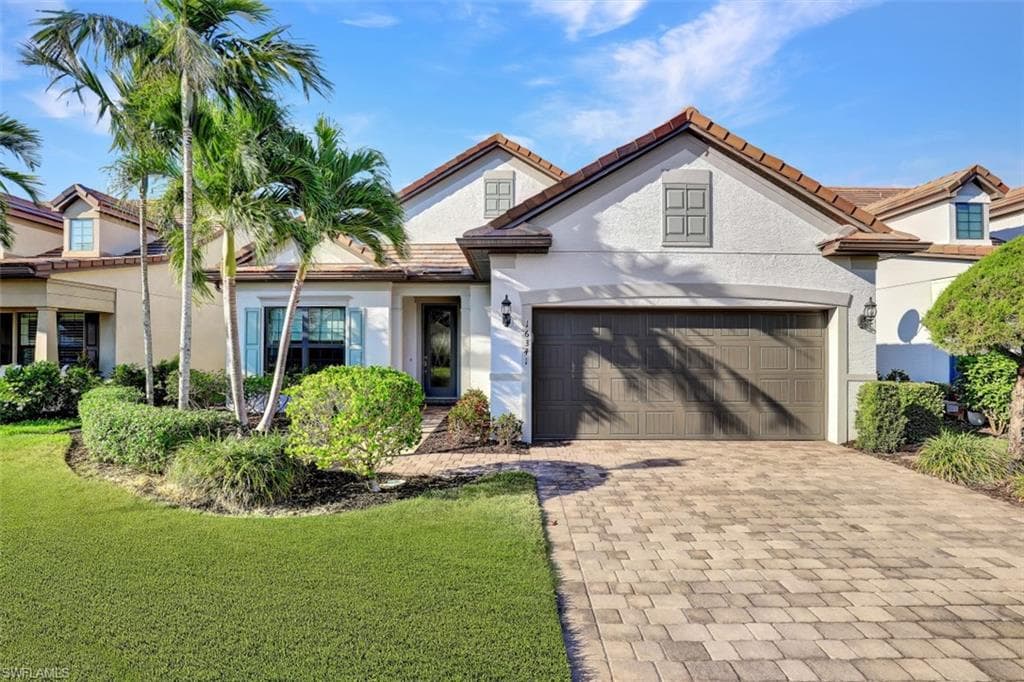 16341 Camden Lakes CIR NAPLES, FL 34110