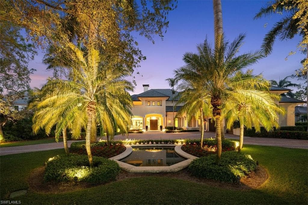 2430 Indian Pipe WAY NAPLES, FL 34105
