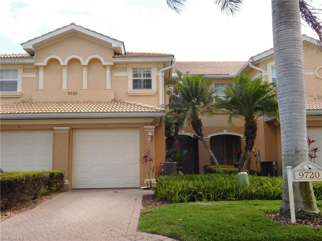 9720 Heatherstone River CT 4 ESTERO, FL 33928