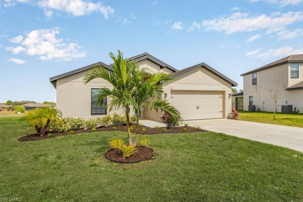 715 Morningview CT LEHIGH ACRES, FL 33974