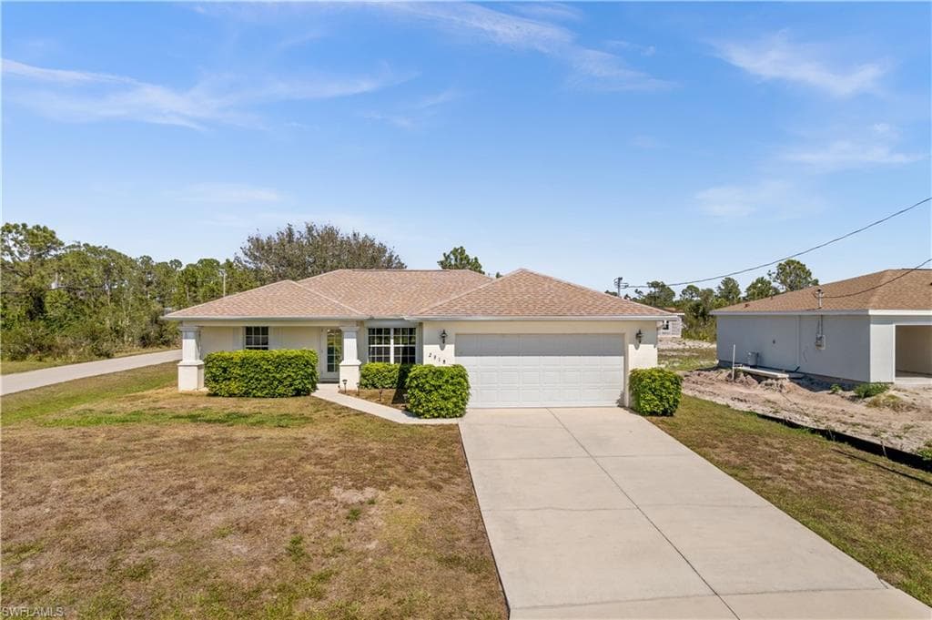 2918 44th ST W LEHIGH ACRES, FL 33971