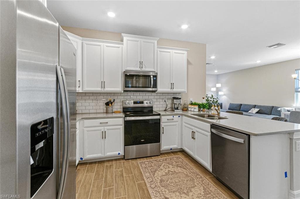 1109 Rolling Brook LN NAPLES, FL 34114