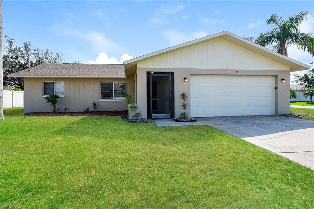 1237 SE 21st AVE CAPE CORAL, FL 33990