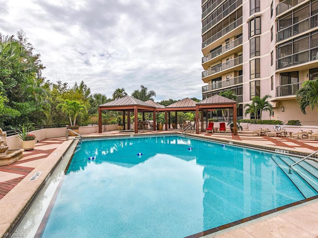 6075 Pelican Bay BLVD 202 NAPLES, FL 34108