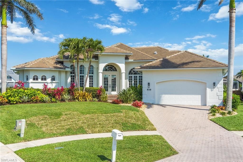 839 Bluebonnet CT MARCO ISLAND, FL 34145