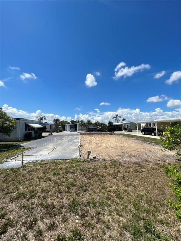 226 Trevino CT NORTH FORT MYERS, FL 33903