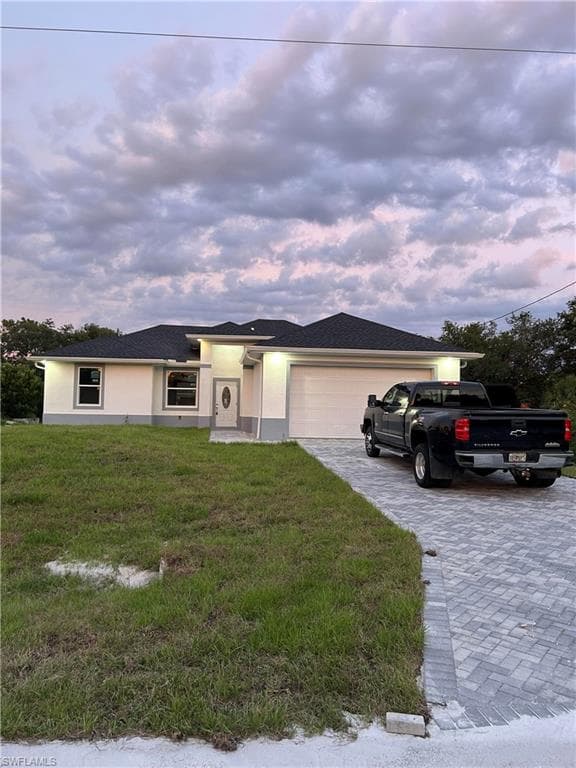 909 HILLCREST AVE LEHIGH ACRES, FL 33974