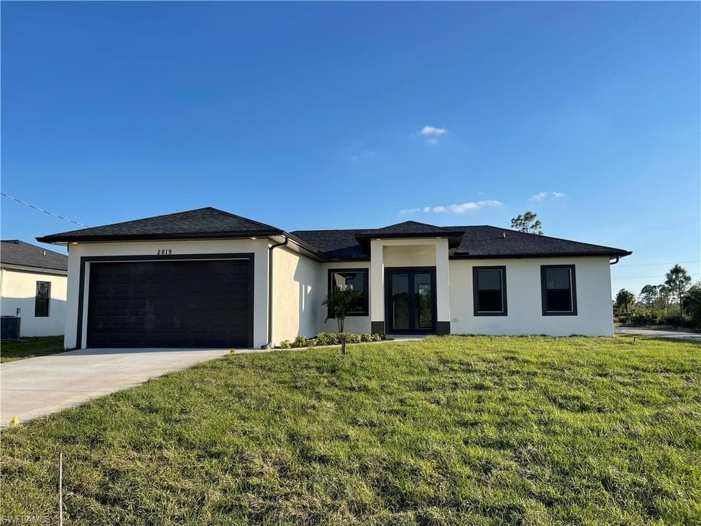 2817 25th ST W LEHIGH ACRES, FL 33971