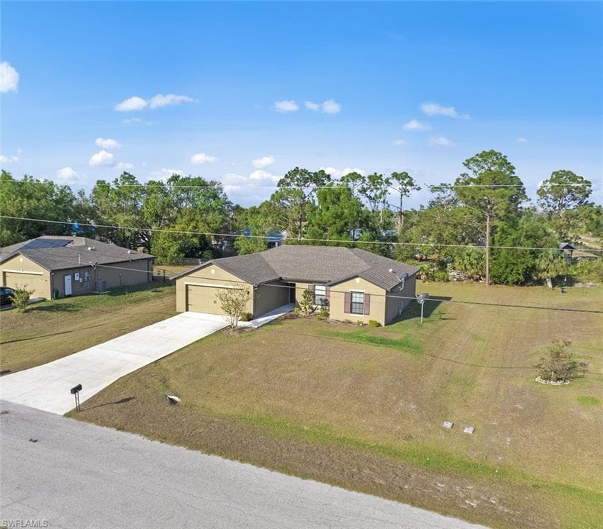 818 La Salle AVE FORT MYERS, FL 33913