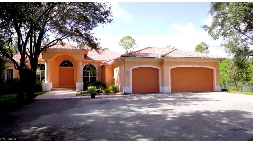 2670 35th AVE NE NAPLES, FL 34120