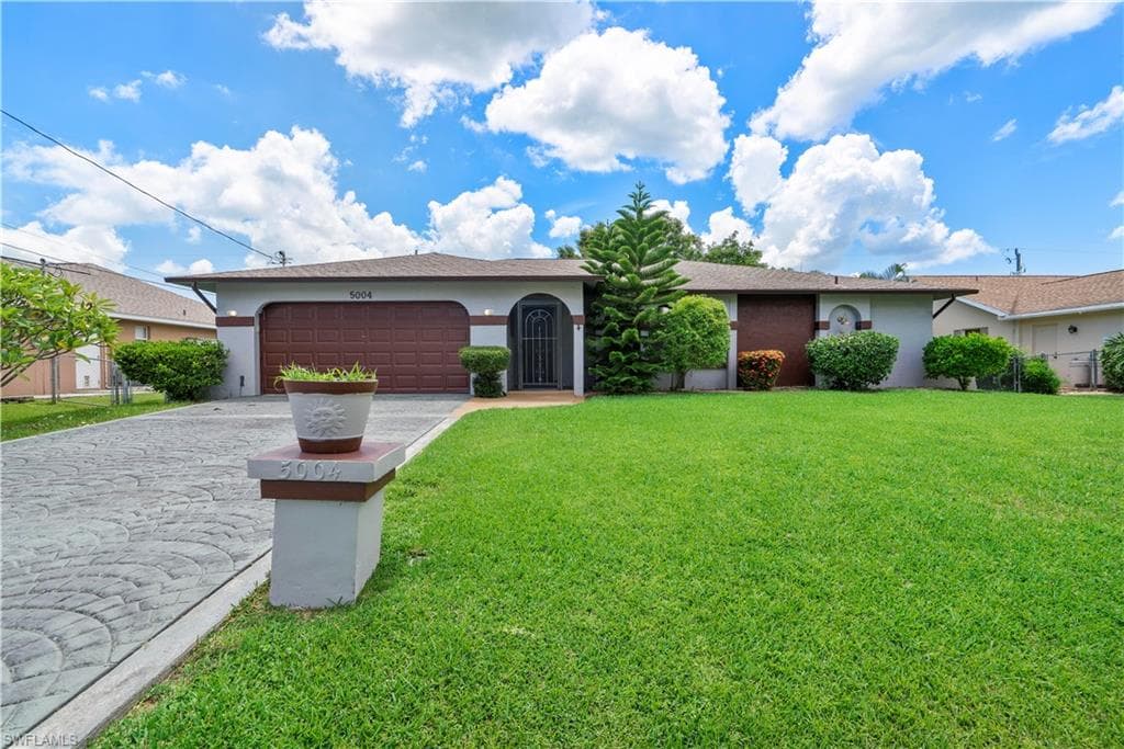 5004 SW 25th PL CAPE CORAL, FL 33914