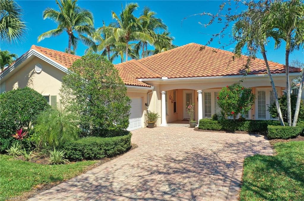 2931 Hatteras WAY NAPLES, FL 34119