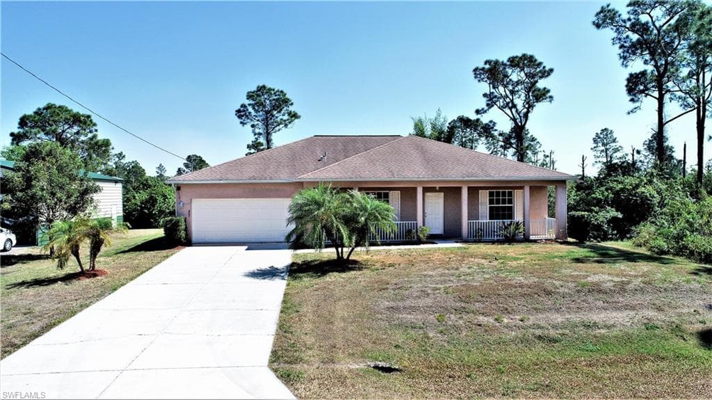 457 Laconic AVE LEHIGH ACRES, FL 33974