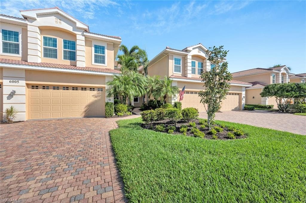 6005 Trophy DR 902 NAPLES, FL 34110