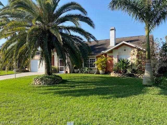 20000 Lake Vista CIR LEHIGH ACRES, FL 33936
