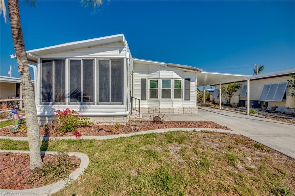 4950 Pinfish LN ST. JAMES CITY, FL 33956