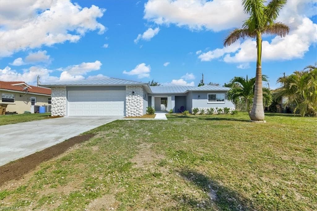 551 Coral DR CAPE CORAL, FL 33904