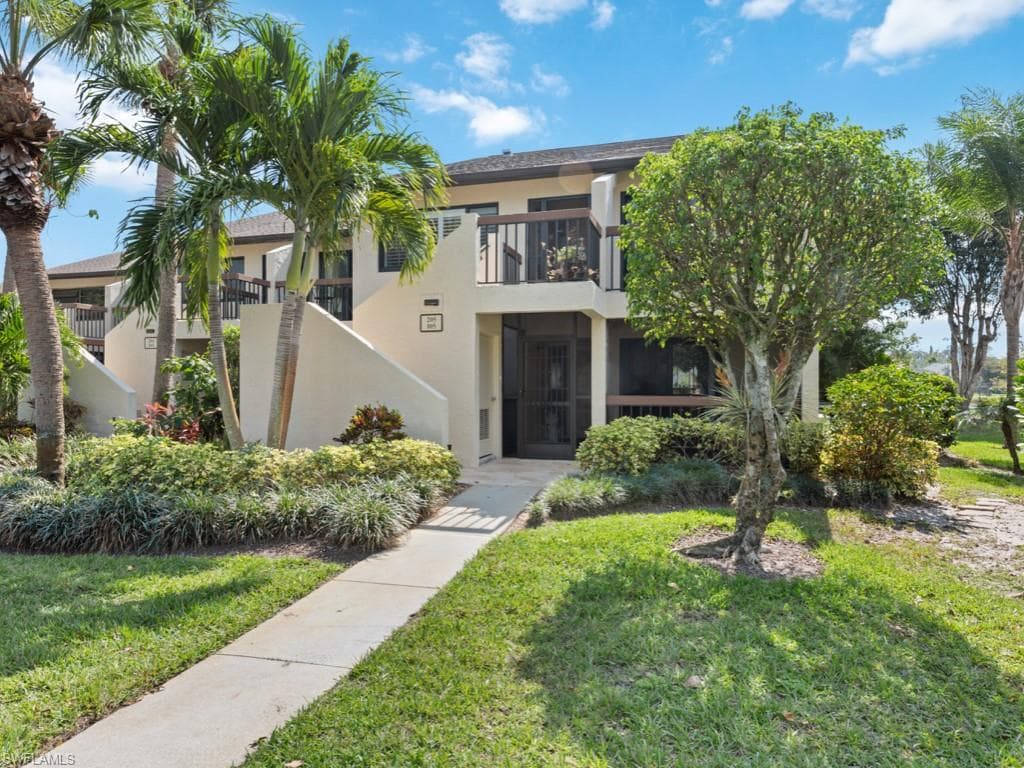 1802 Kings Lake BLVD 2-205 NAPLES, FL 34112