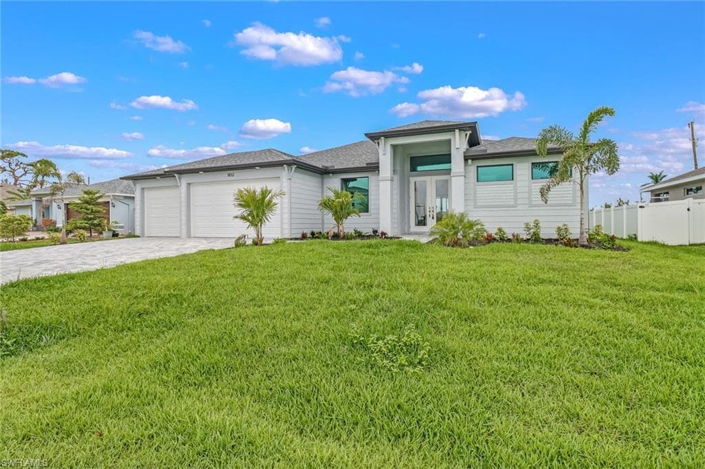 1832 SW 38th TER CAPE CORAL, FL 33914