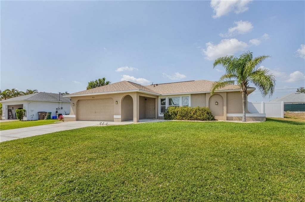 3024 SE 8th PL CAPE CORAL, FL 33904