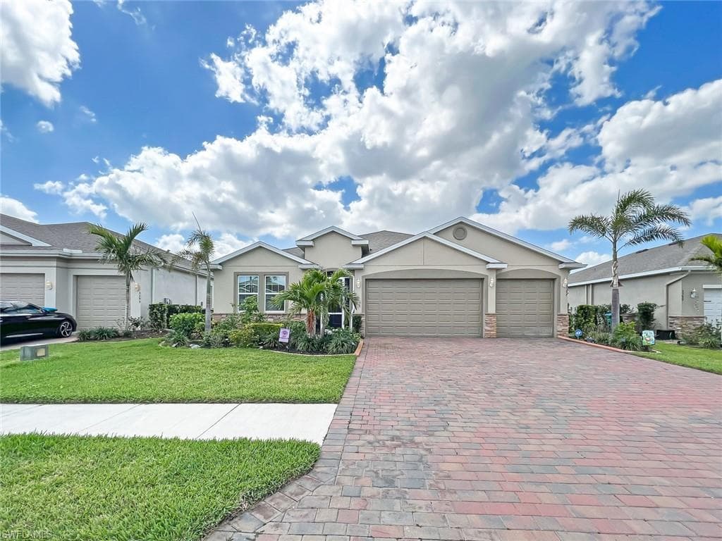 3397 Acapulco CIR CAPE CORAL, FL 33909
