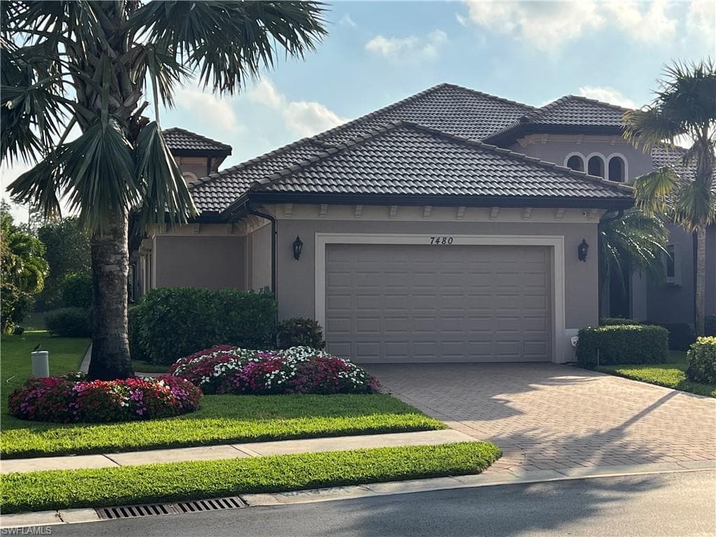 7480 Moorgate Point WAY NAPLES, FL 34113