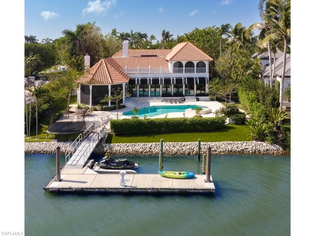 777 Kings Town DR NAPLES, FL 34102