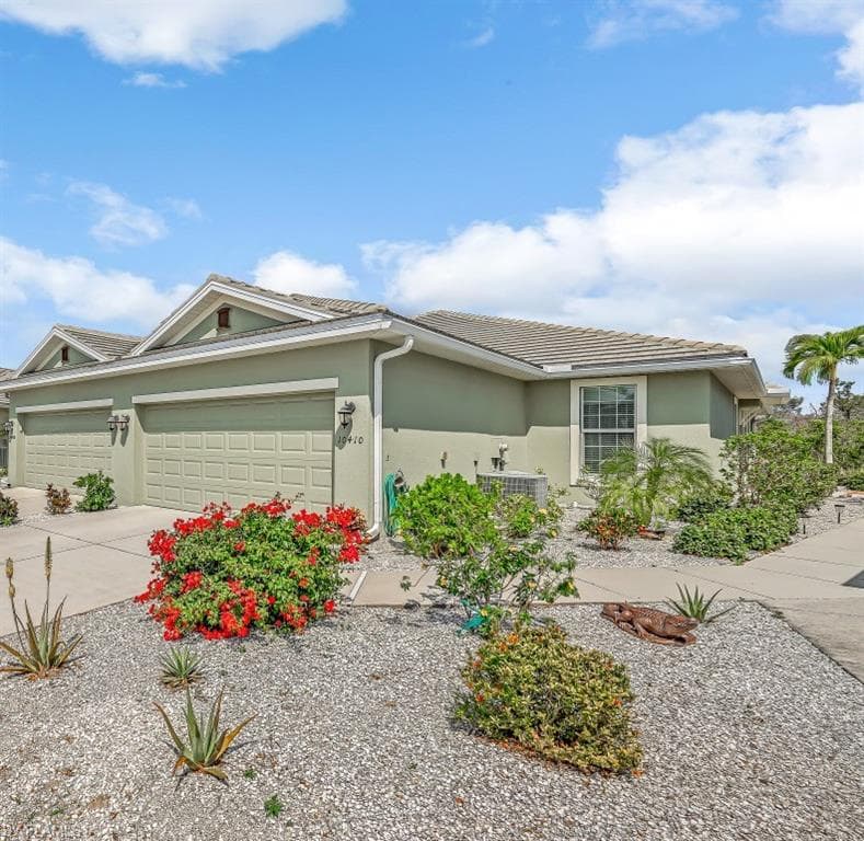 10410 Peso Del Rio DR FORT MYERS, FL 33908