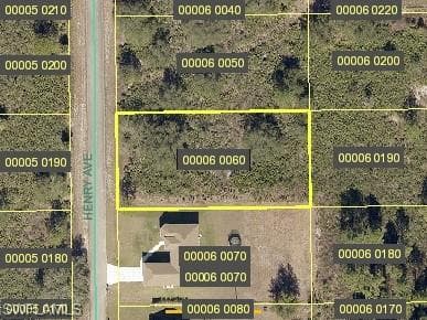 1612 Henry AVE LEHIGH ACRES, FL 33972