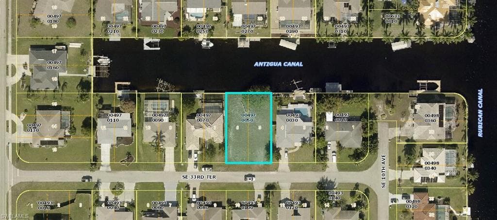 919 SE 33rd TER CAPE CORAL, FL 33904