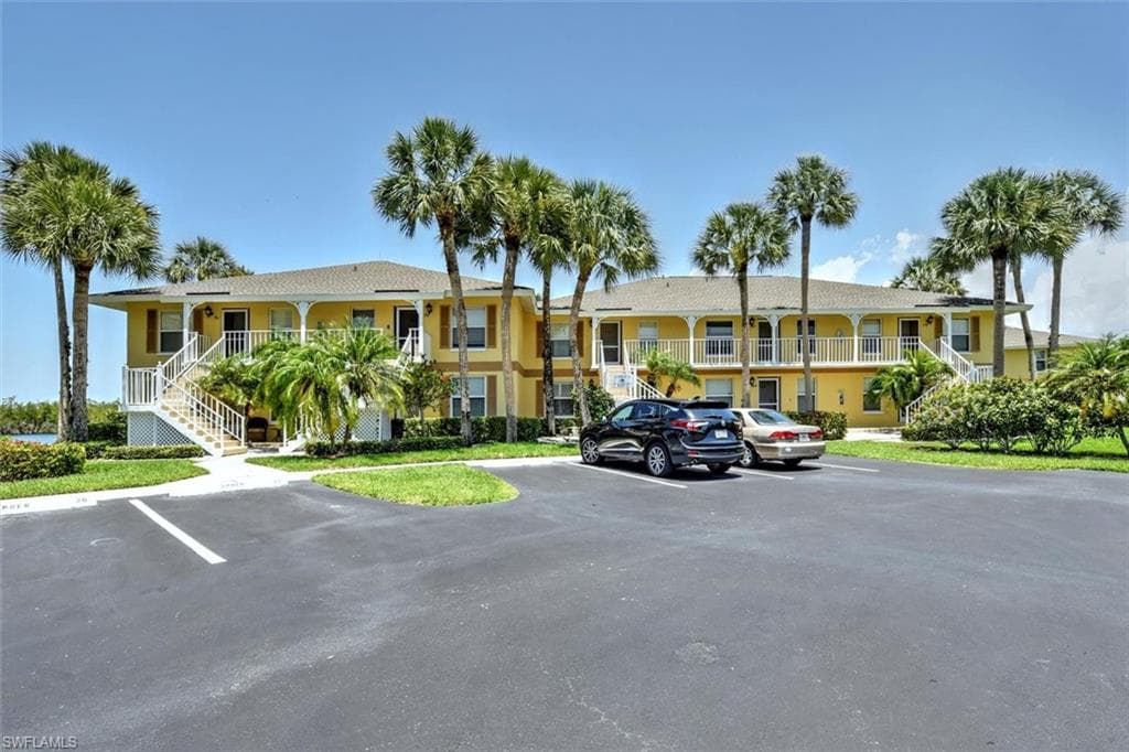 1175 Mainsail DR 701 NAPLES, FL 34114