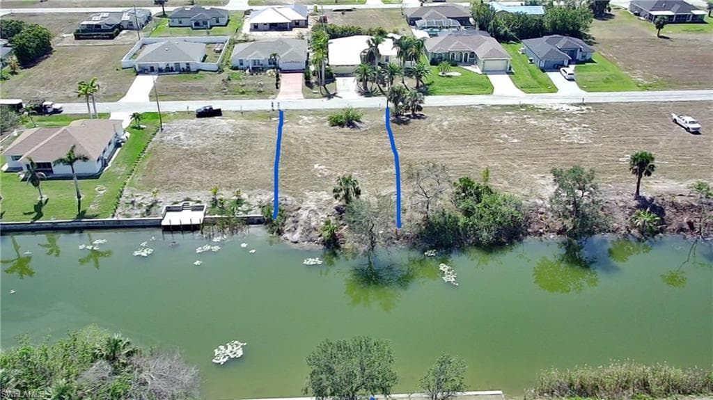 2031 NE 25th TER CAPE CORAL, FL 33909