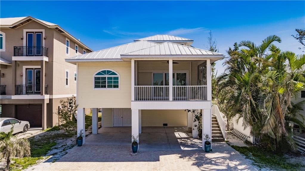 130 Coconut DR FORT MYERS BEACH, FL 33931