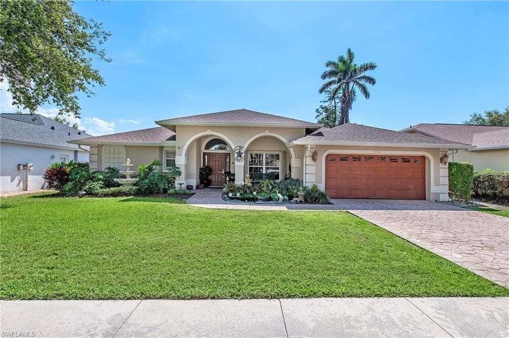 5160 Sunbury CT NAPLES, FL 34104
