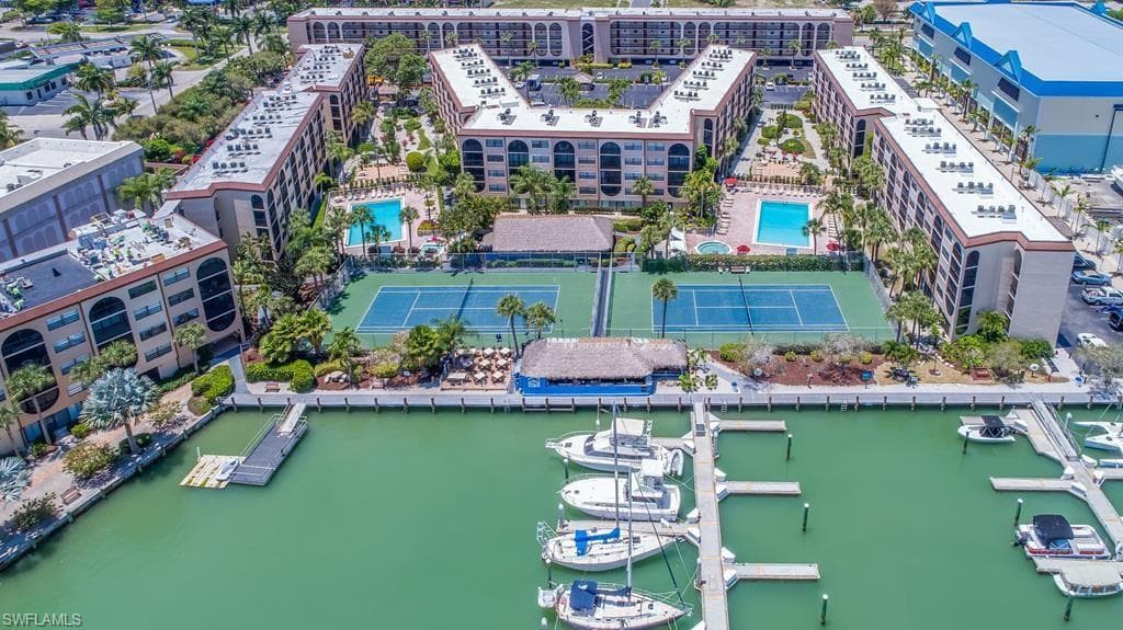 1011 Anglers CV H-501 MARCO ISLAND, FL 34145
