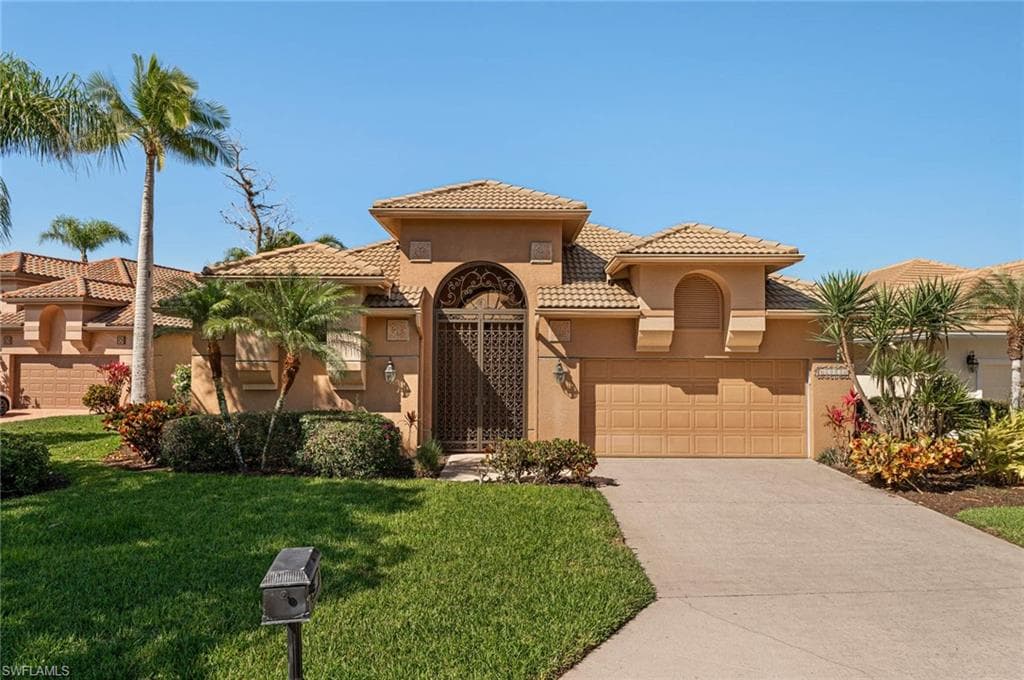 6963 Mauna Loa LN NAPLES, FL 34113