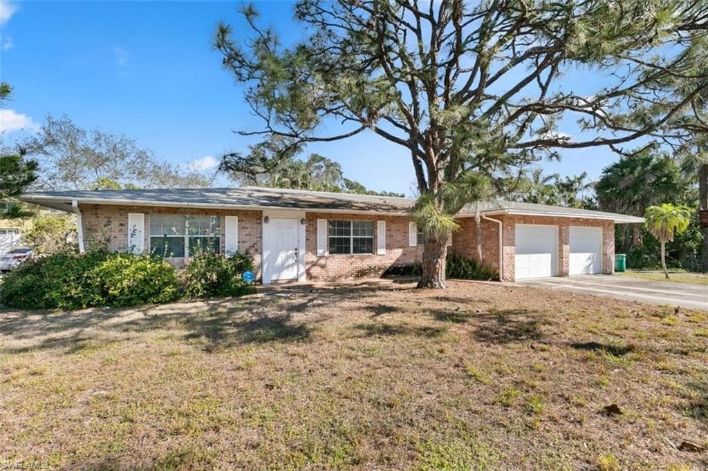 3173 Barrett AVE NAPLES, FL 34112