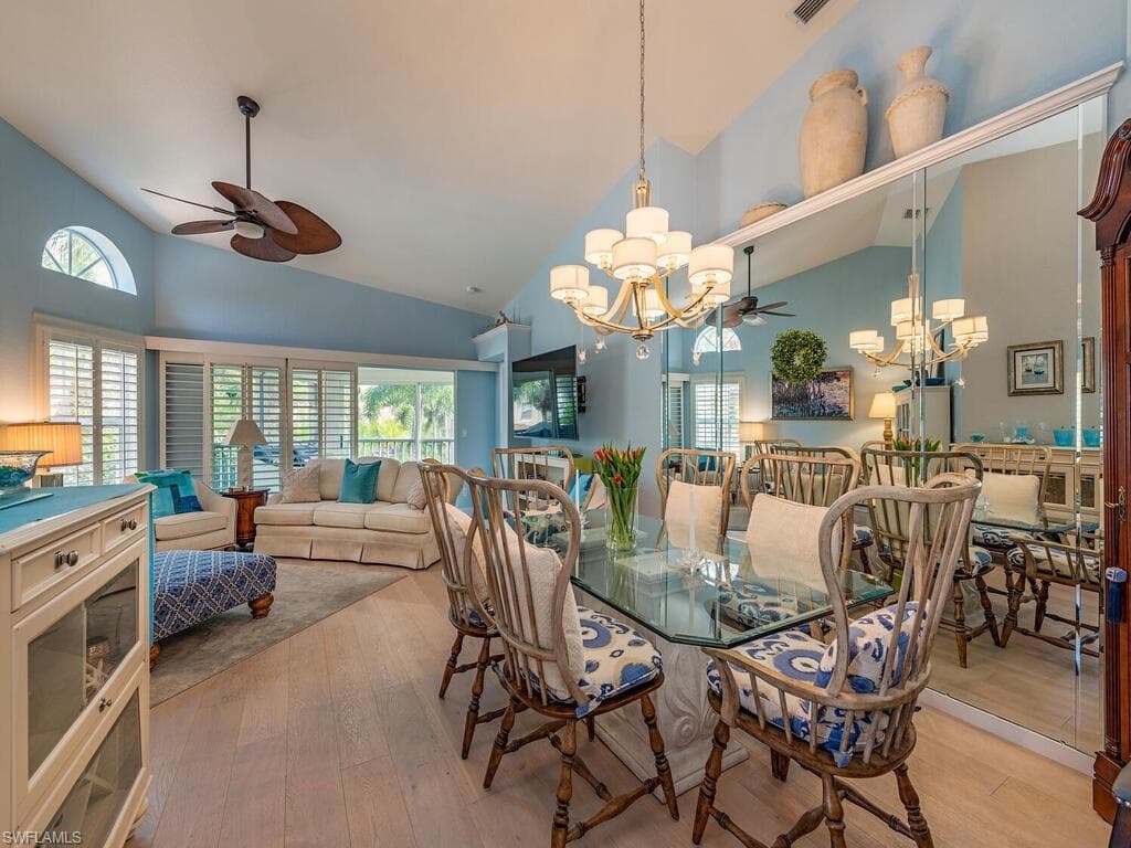 8395 Excalibur CIR E1 NAPLES, FL 34108