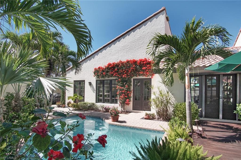 38 Las Brisas WAY 39 NAPLES, FL 34108