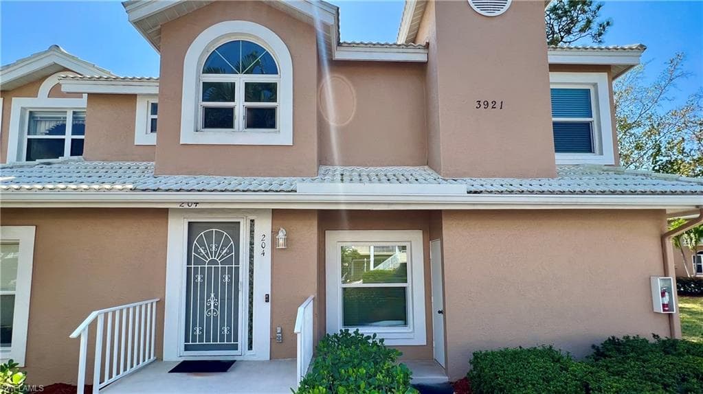 3921 Leeward Passage CT 204 BONITA SPRINGS, FL 34134