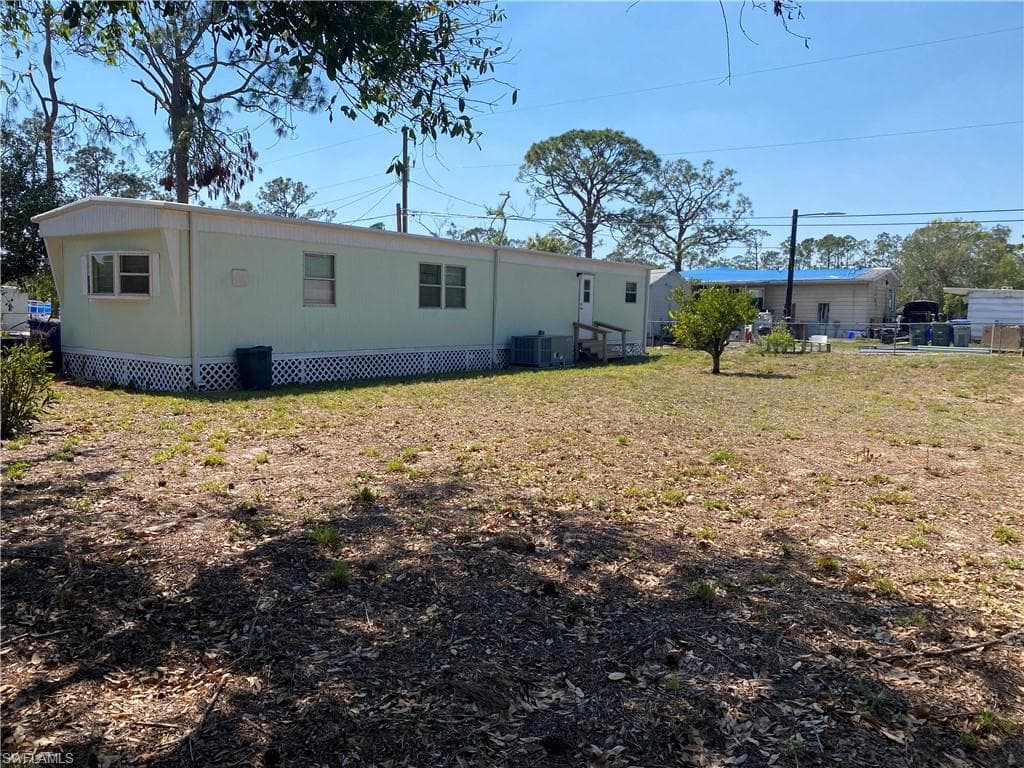 8316 Penny DR NORTH FORT MYERS, FL 33917