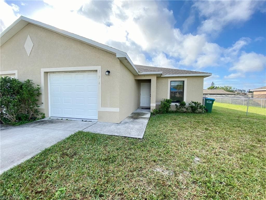 134 SE 12th ST CAPE CORAL, FL 33990