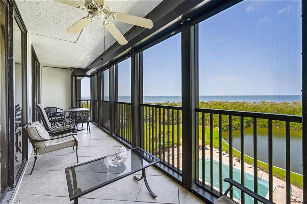 11 Bluebill AVE 704 NAPLES, FL 34108