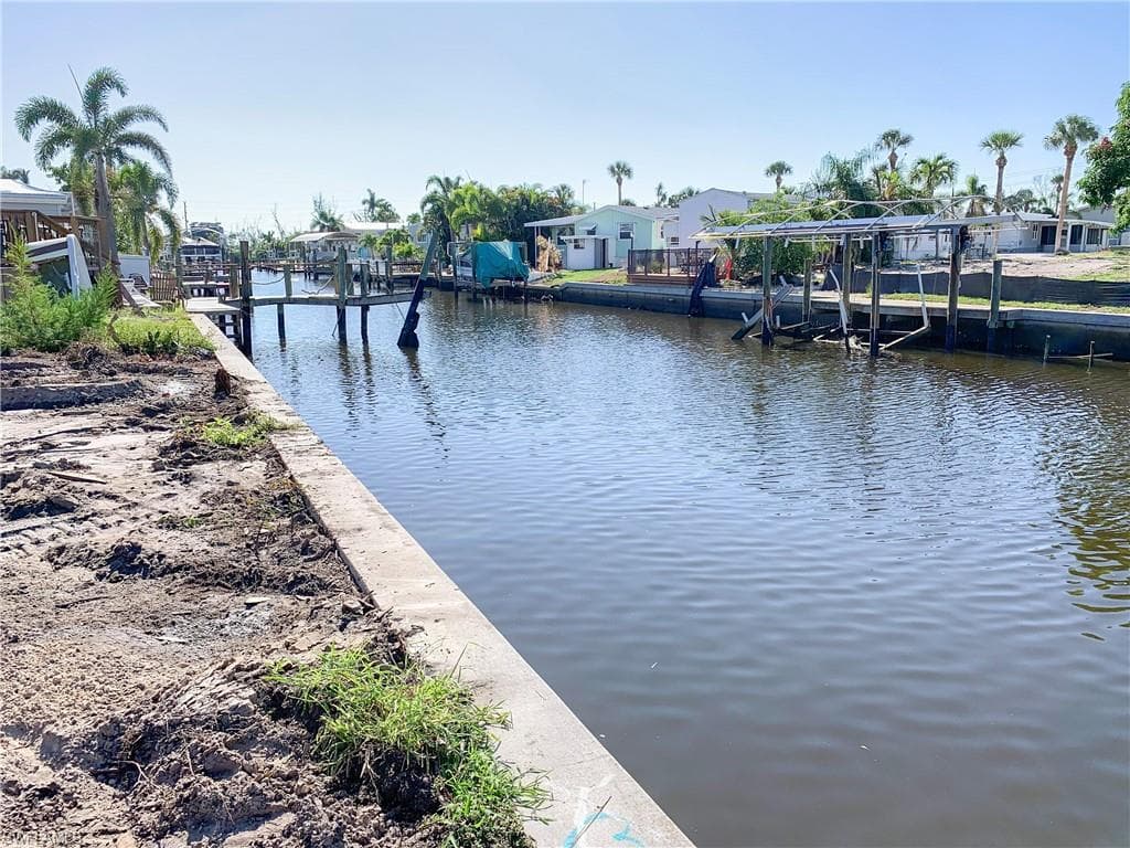 11310 Bougainvillea LN FORT MYERS BEACH, FL 33931