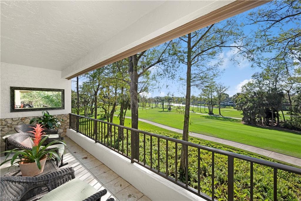 104 Wilderness DR 340 NAPLES, FL 34105