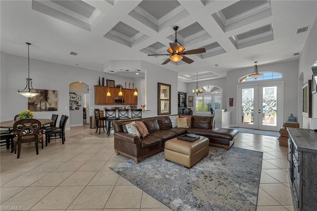 25090 Divot DR BONITA SPRINGS, FL 34135