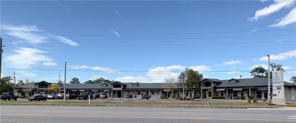870 Hickpochee AVE LABELLE, FL 33935