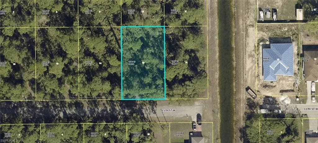 2802 11th ST W LEHIGH ACRES, FL 33971