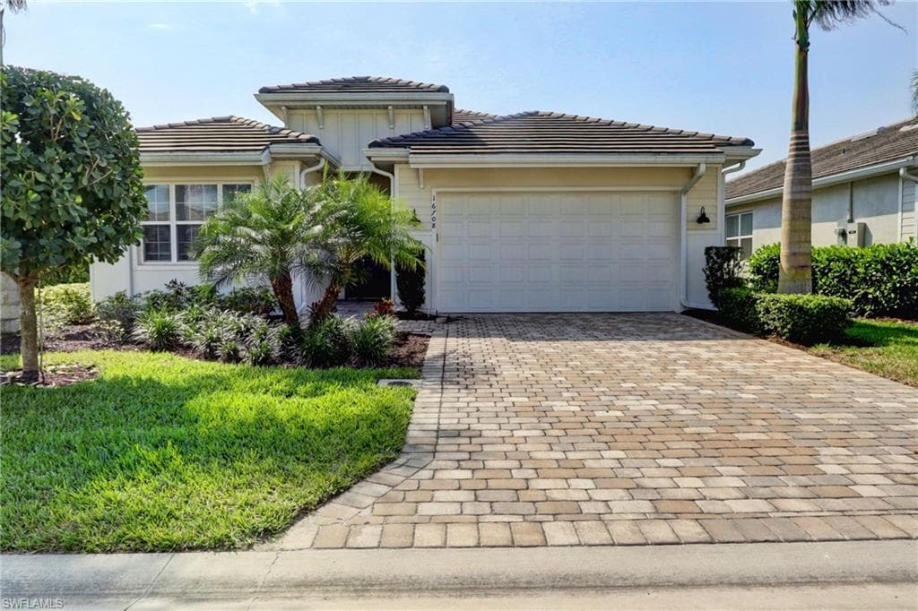 16708 Siesta Drum WAY BONITA SPRINGS, FL 34135