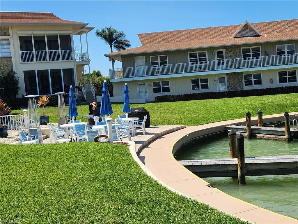 850 Palm ST D4 MARCO ISLAND, FL 34145